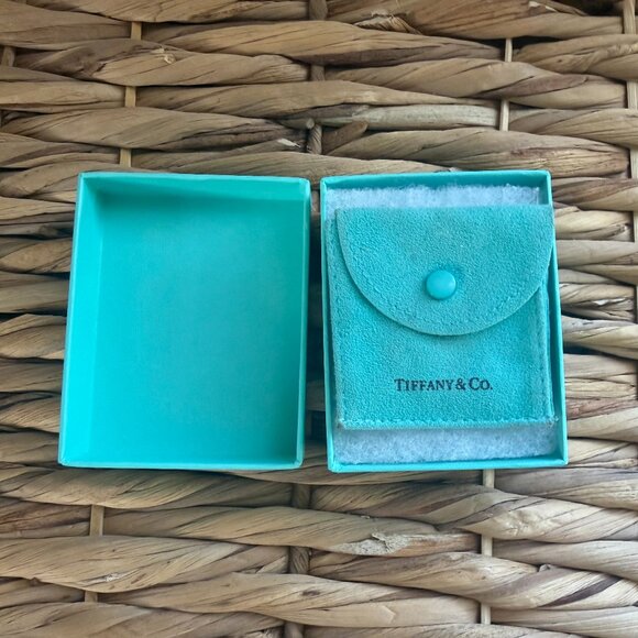 Sterling Silver Tiffany Elsa Peretti bean necklace - Picture 5 of 6